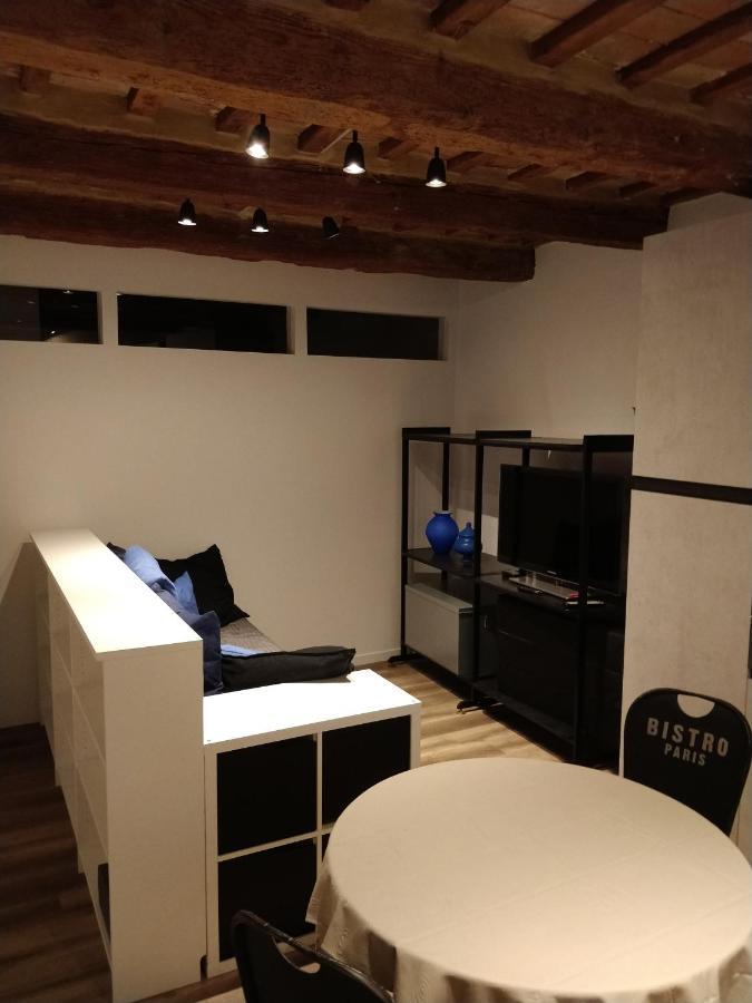Isi Guesthouse 29 Jesi Kültér fotó