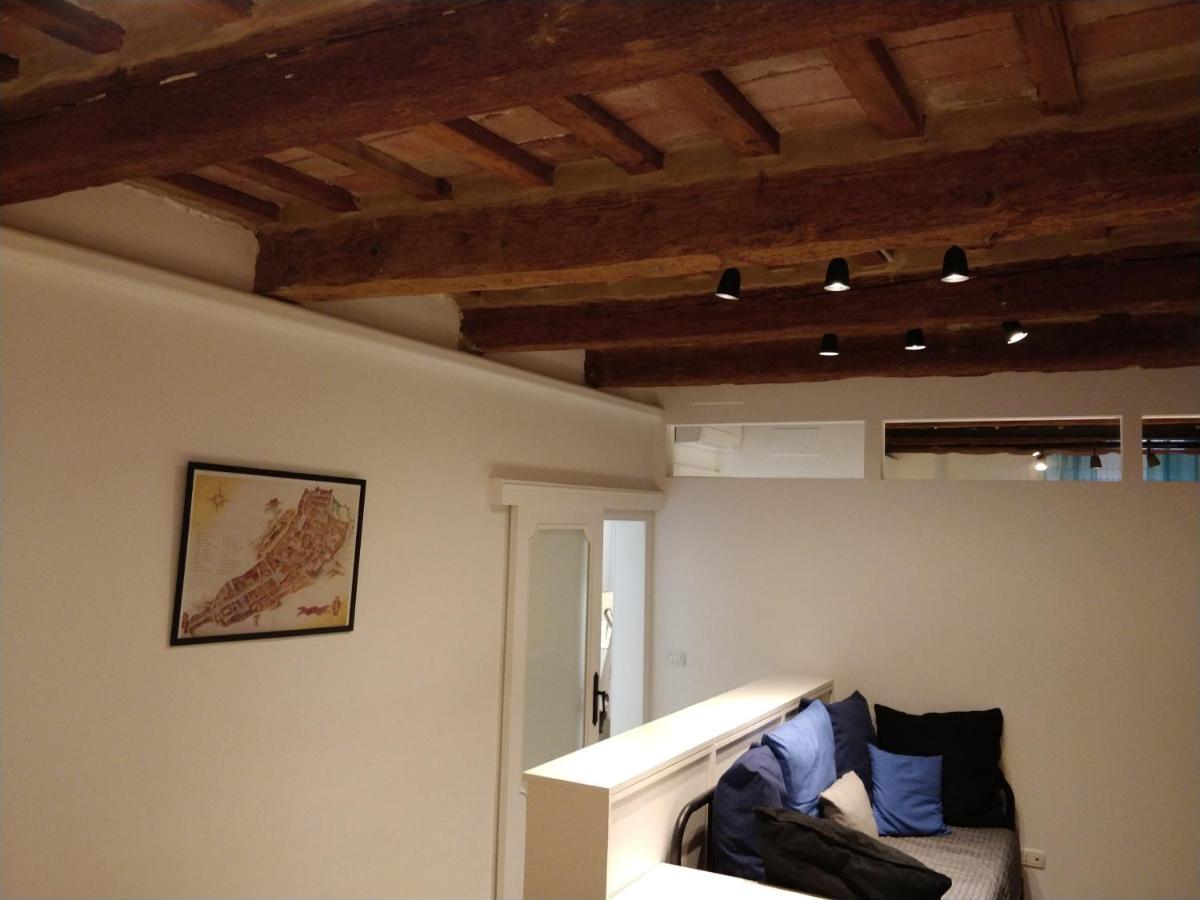 Isi Guesthouse 29 Jesi Kültér fotó