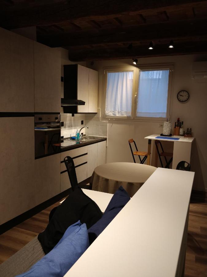 Isi Guesthouse 29 Jesi Kültér fotó