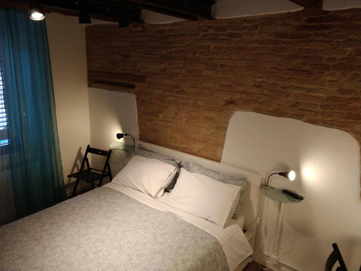 Isi Guesthouse 29 Jesi Kültér fotó