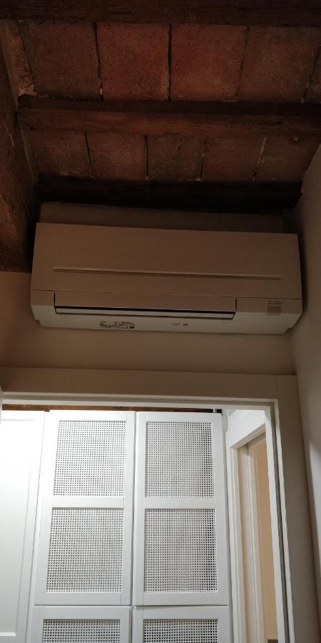Isi Guesthouse 29 Jesi Kültér fotó