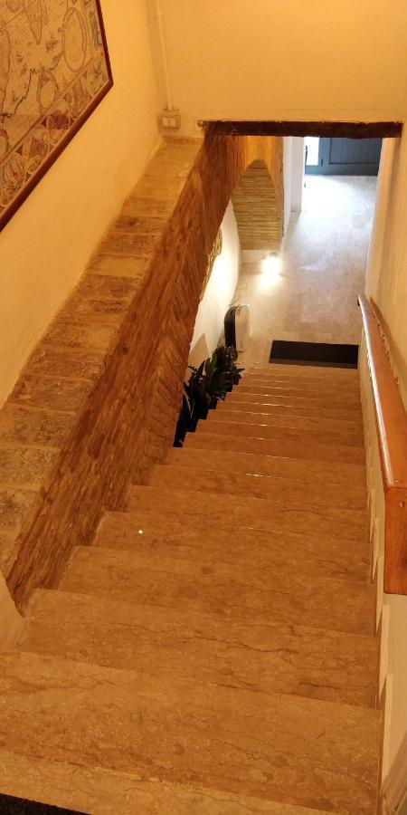 Isi Guesthouse 29 Jesi Kültér fotó