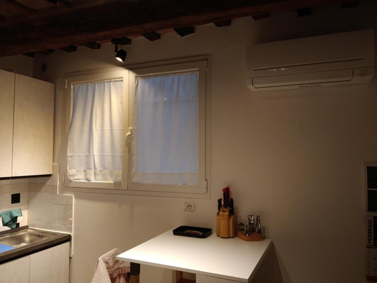 Isi Guesthouse 29 Jesi Kültér fotó